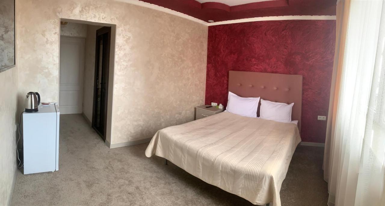 Hotel Maruna Szevan Kültér fotó